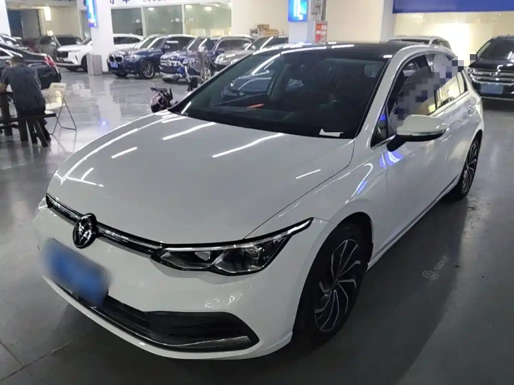 Volkswagen Golf 2021