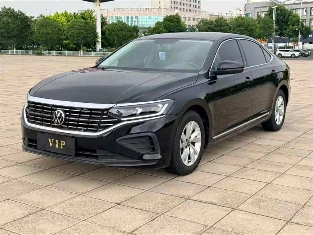 Volkswagen Passat 2022