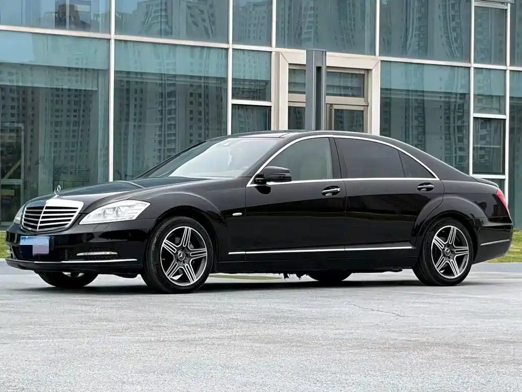 Mercedes-Benz S-Class 2013