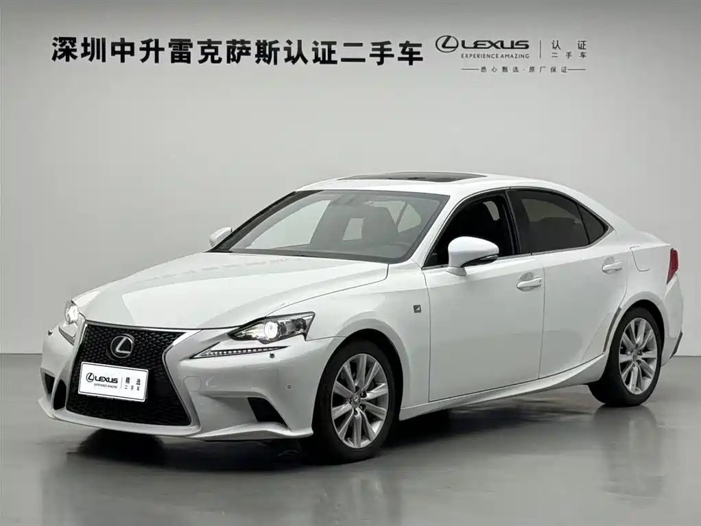 Lexus IS 2016