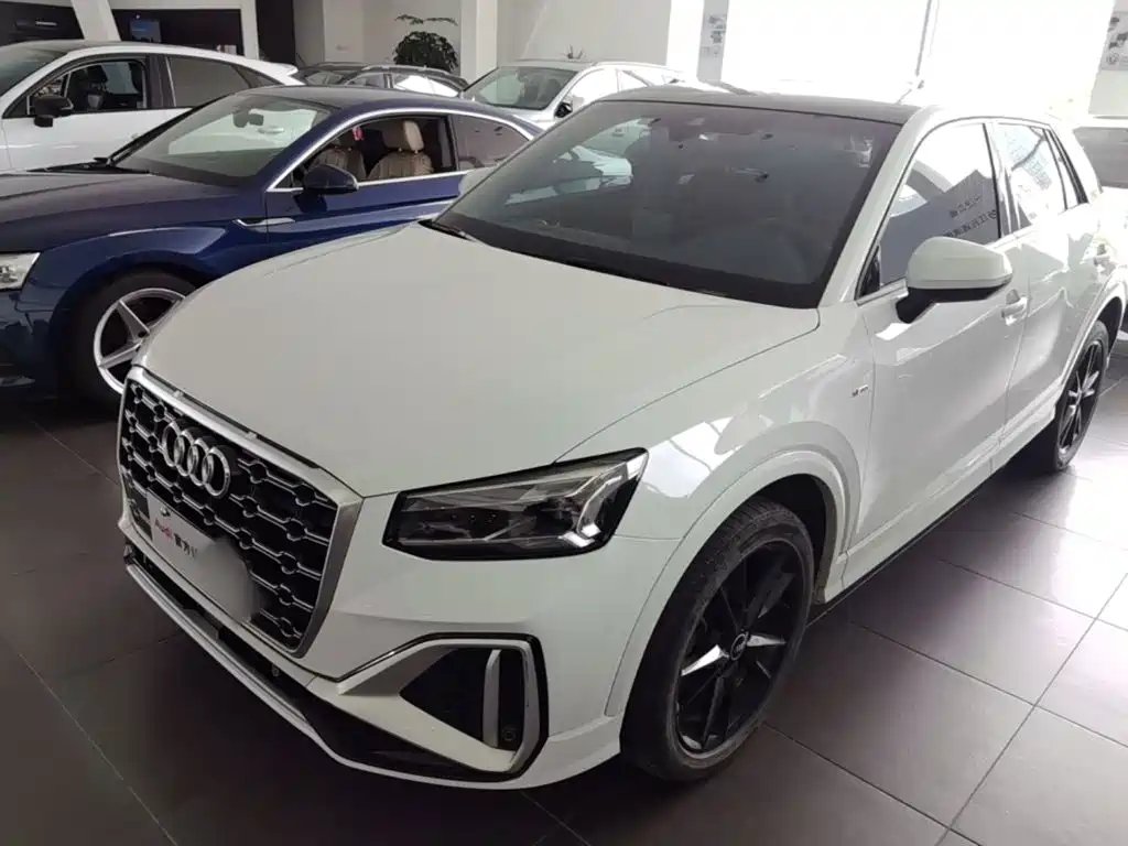 Audi Q2L 2022