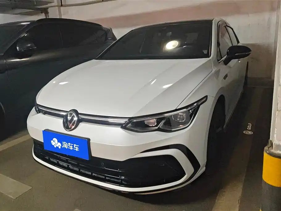 Volkswagen Golf 2021