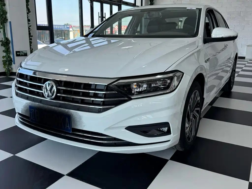 Volkswagen Sagitar 2022