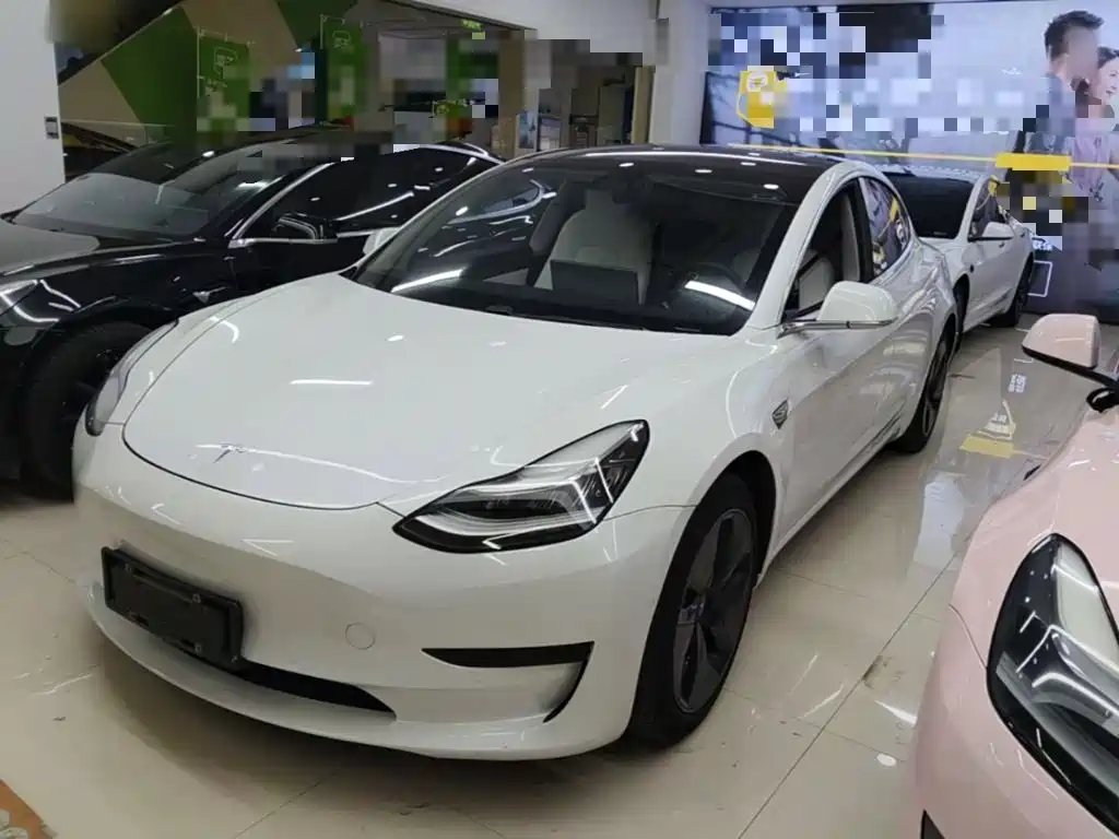 Tesla Model 3 2020