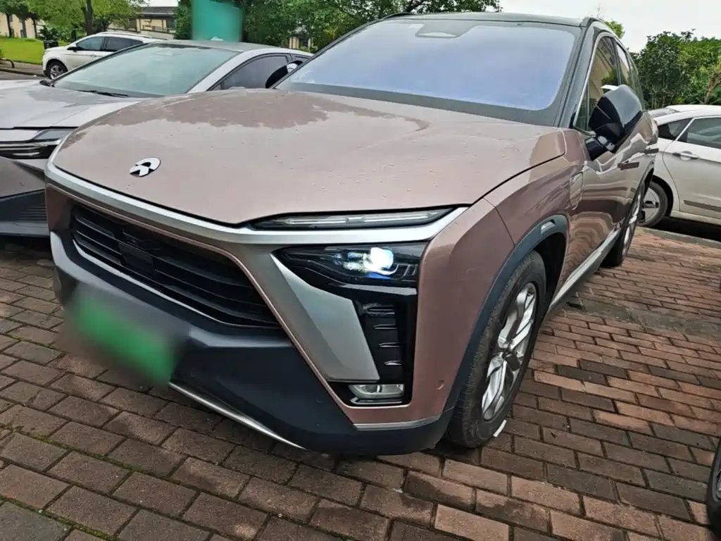 NIO ES8 2022