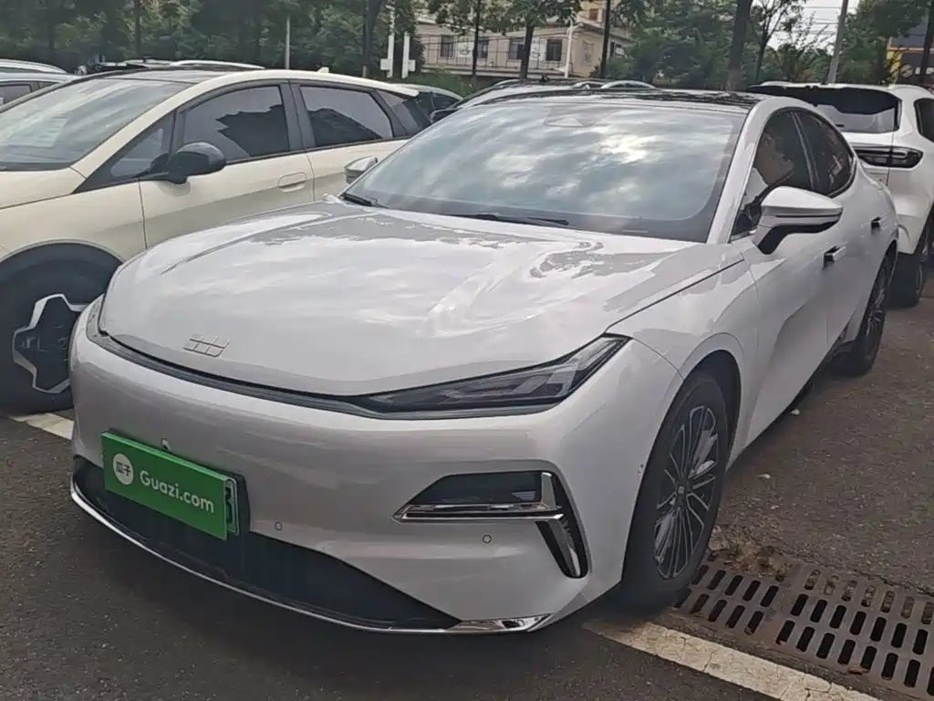 Galaxy Galaxy Xingyao 8 2025