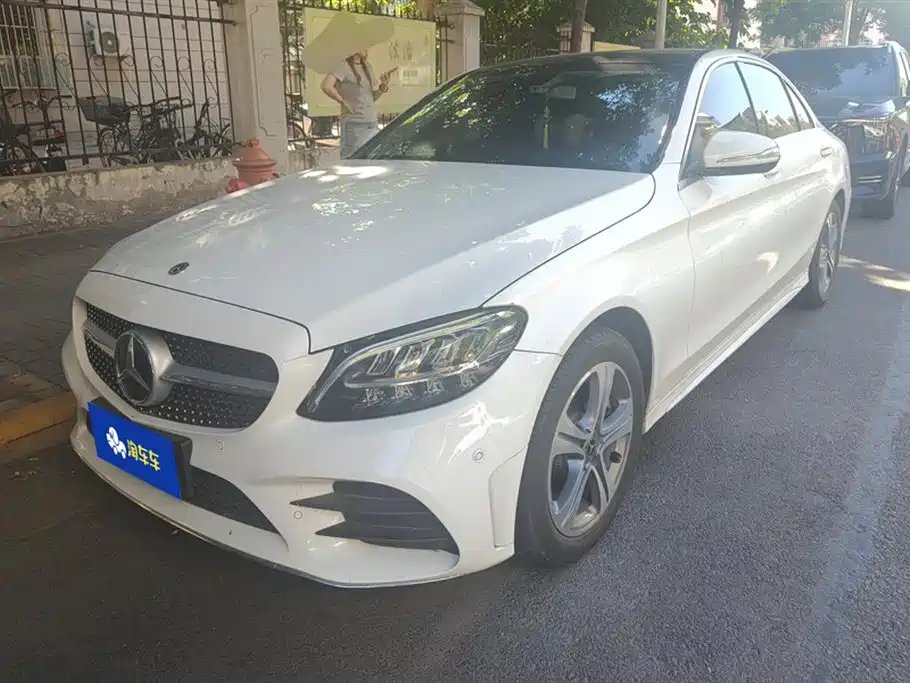 Mercedes-Benz C-Class 2019
