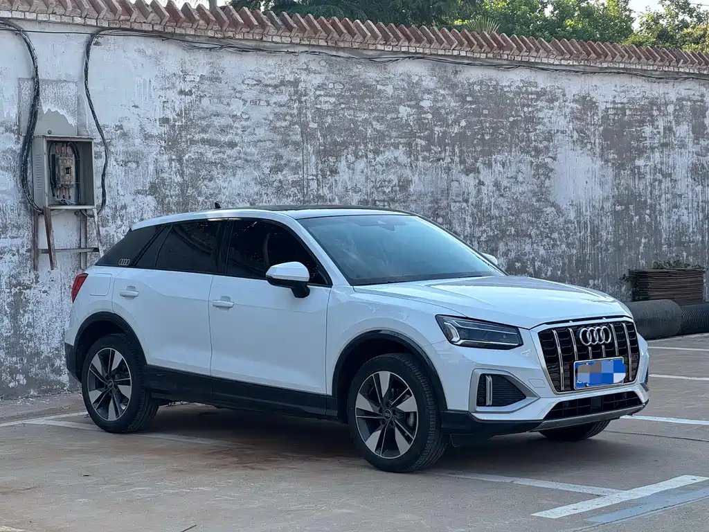 Audi Q2L 2021