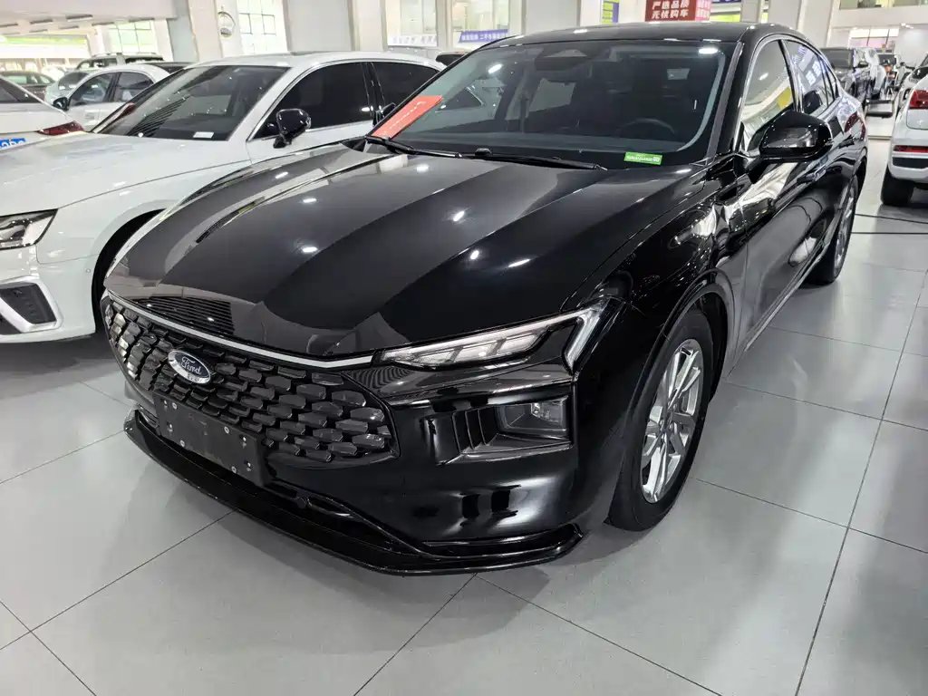 Ford Mondeo 2024 — фото 1 из 5