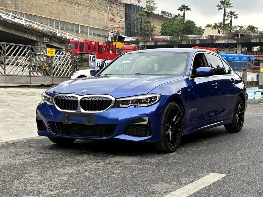 BMW 3 Series 2020 — фото 1 из 5