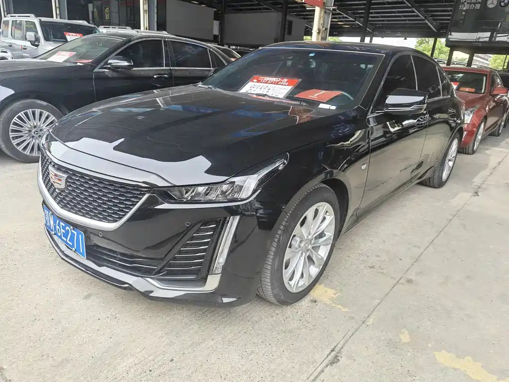 Cadillac CT5 2022 — фото 1 из 5