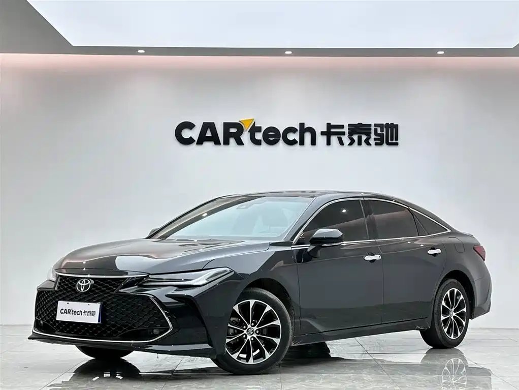Toyota Avalon 2022 — фото 1 из 5