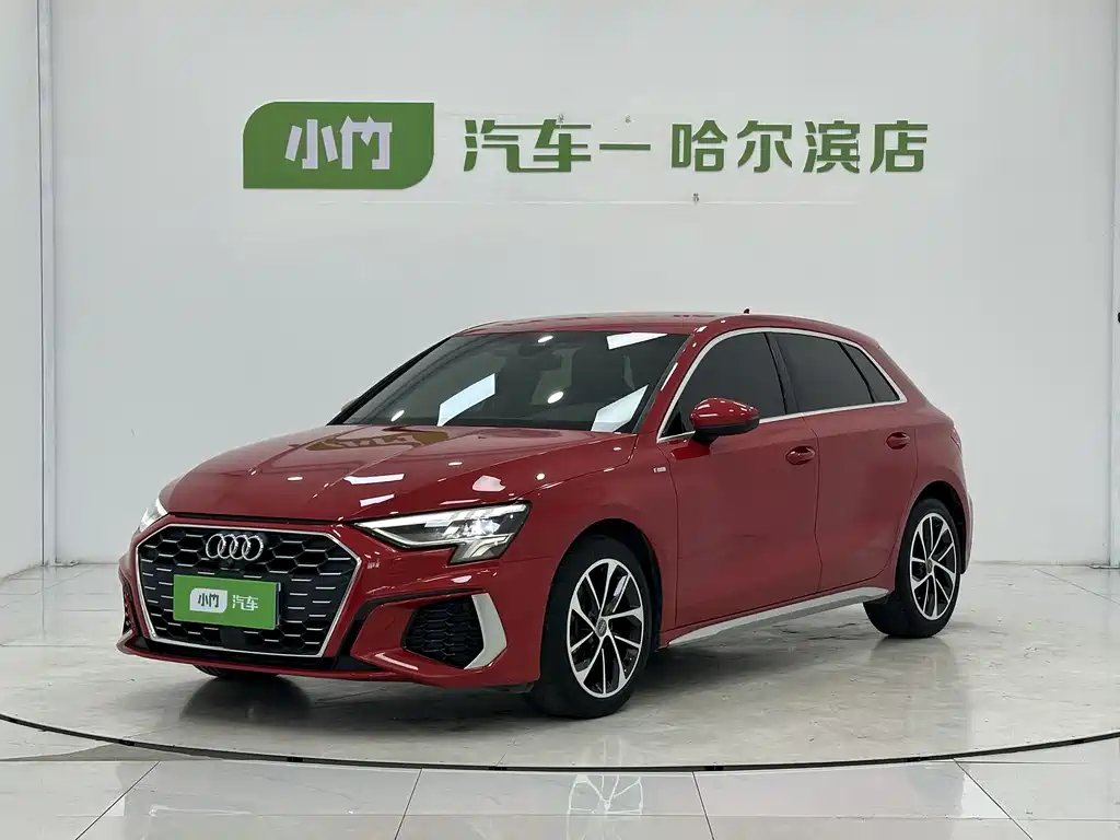 Audi A3 2022 — фото 1 из 5