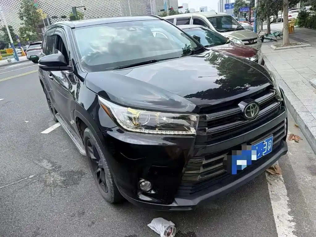 Toyota Highlander 2020