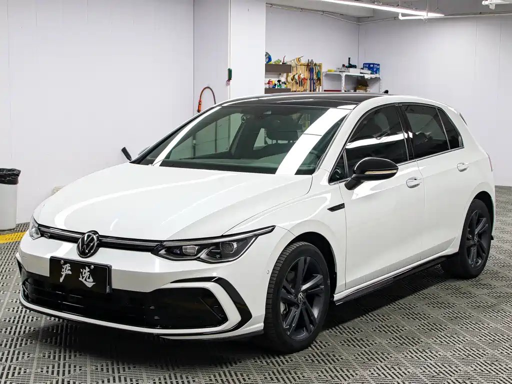 Volkswagen Golf 2021