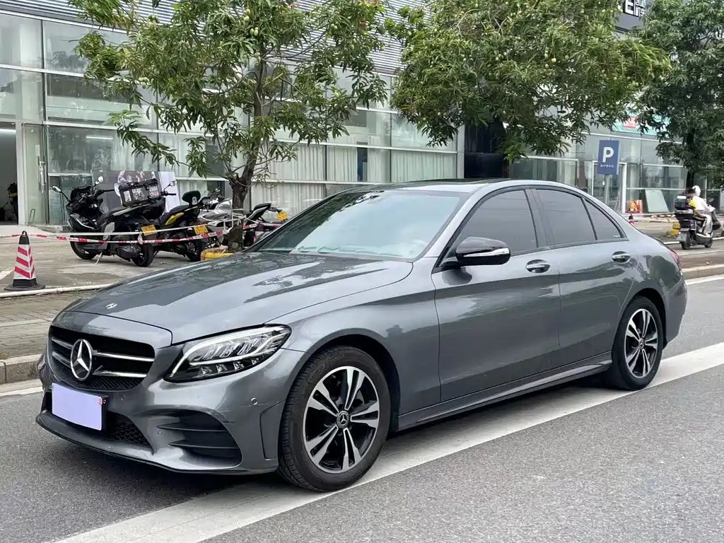 Mercedes-Benz C-Class 2020 — фото 1 из 5