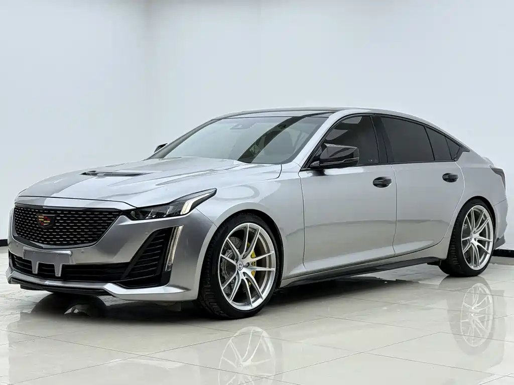 Cadillac CT5 2021 — фото 1 из 5