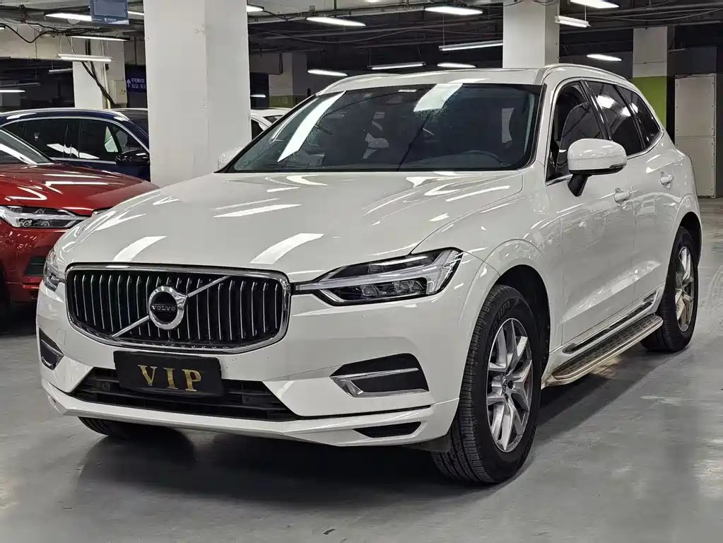 Volvo XC60 2020 — фото 1 из 5