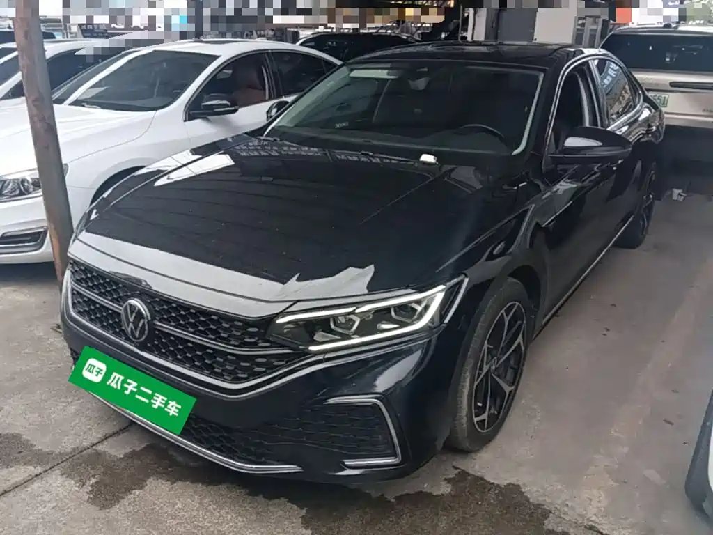 Volkswagen Passat 2023 — фото 1 из 5