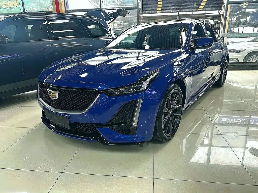 Cadillac CT5 2020 — фото 1 из 5