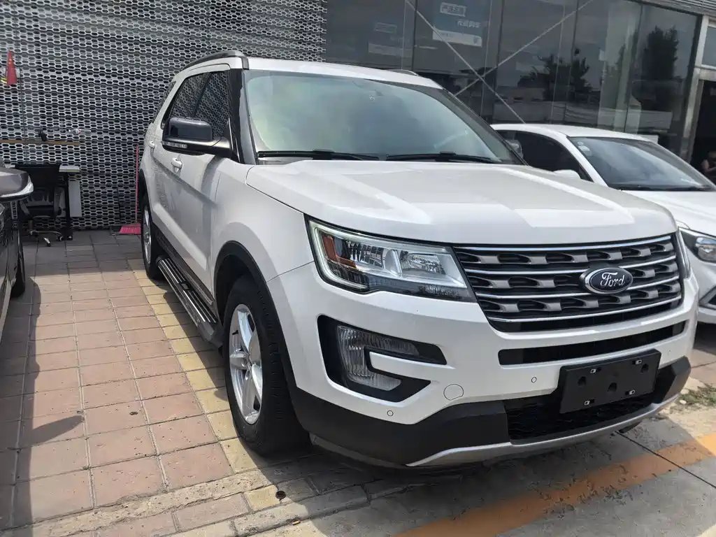 Ford Explorer (Import) 2018 — фото 1 из 5