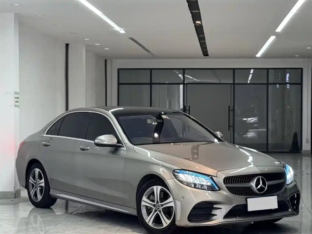 Mercedes-Benz C-Class 2020 — фото 1 из 5