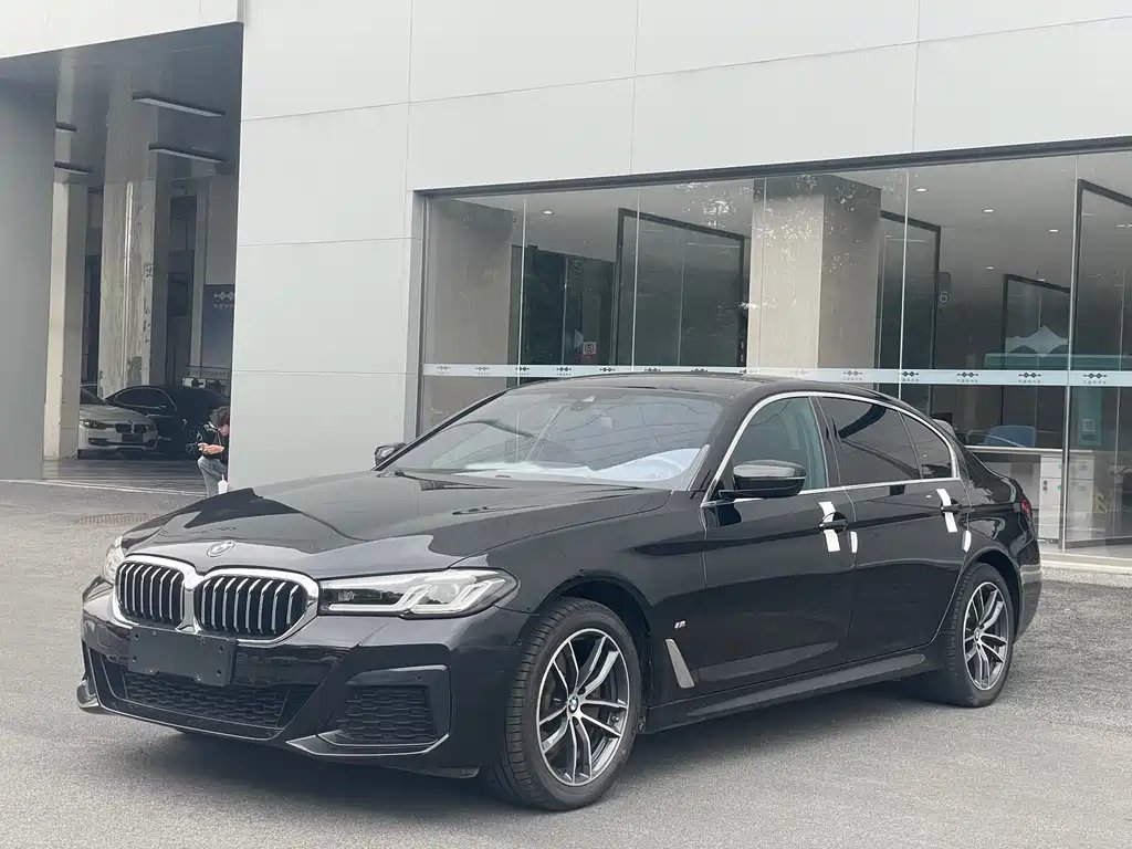 BMW 5 Series 2021