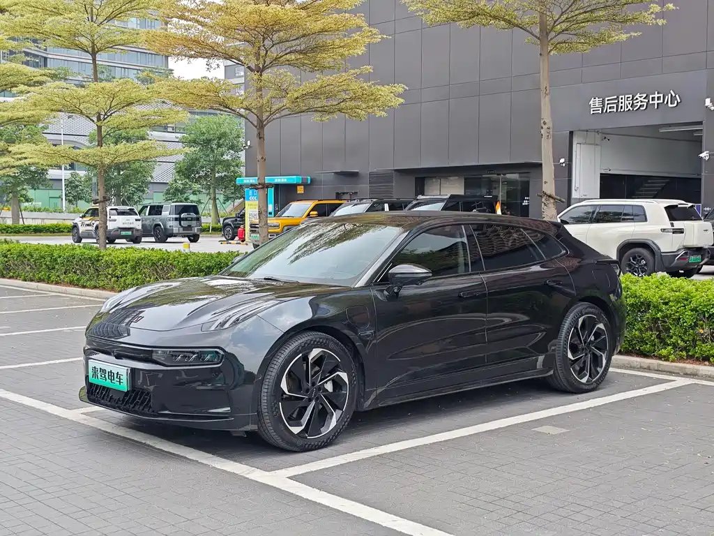 Zeekr 001 2022
