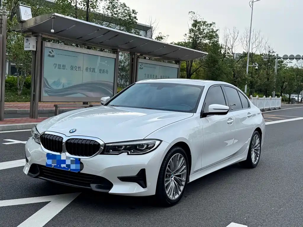 BMW 3 Series 2021