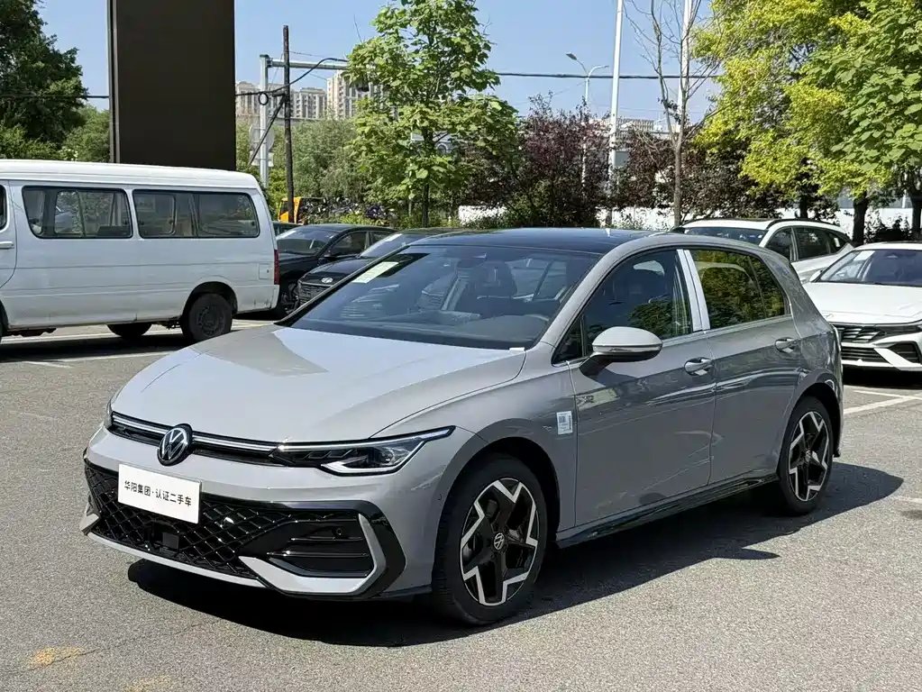 Volkswagen Golf 0