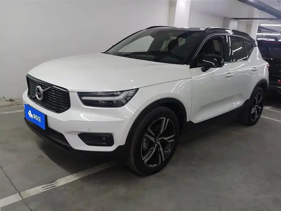 Volvo XC40 2021