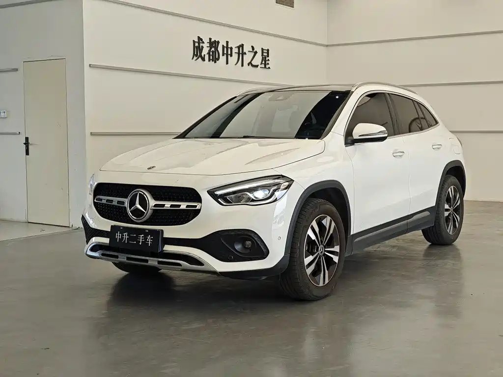 Mercedes-Benz GLA 2022 — фото 1 из 5