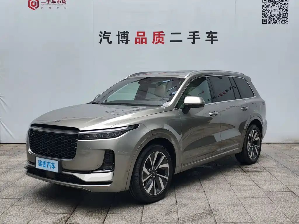 Li Auto Li ONE 2022 — фото 1 из 5