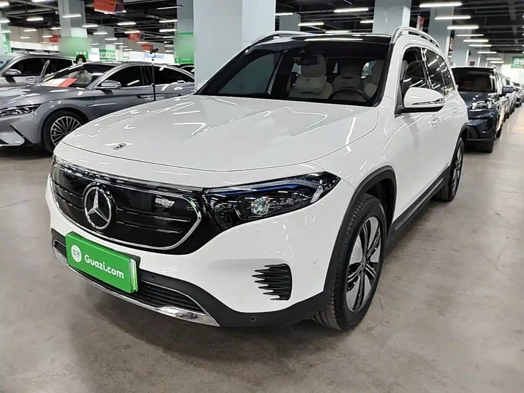 Mercedes-Benz EQB 2023 — фото 1 из 5