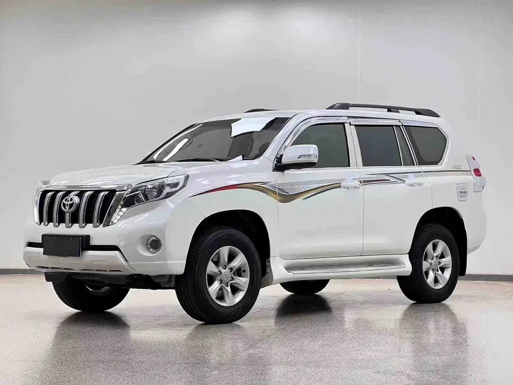 Toyota Prado (Import) 2013 — фото 1 из 5