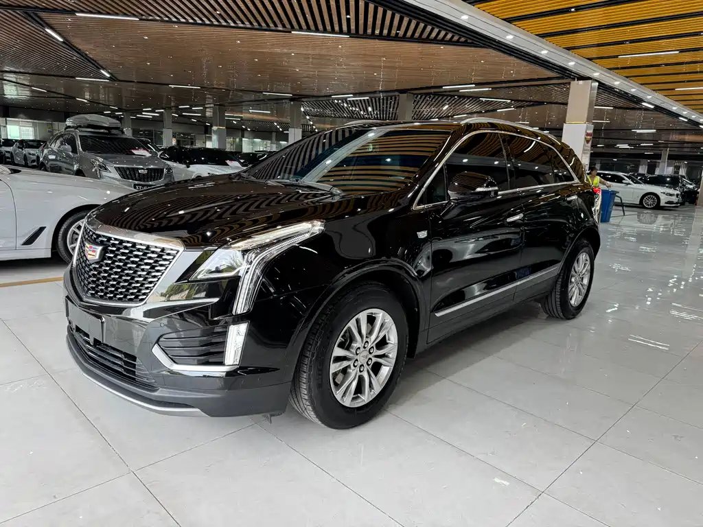 Cadillac XT5 2022 — фото 1 из 5