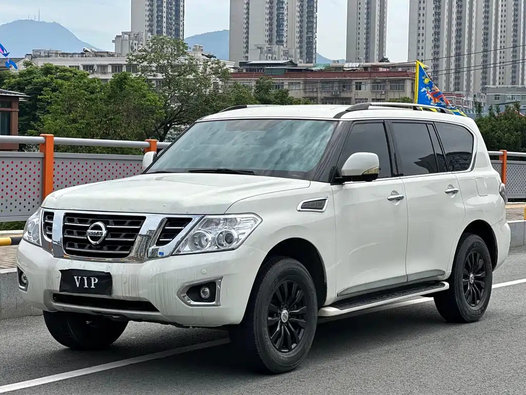 Nissan Patrol 2018 — фото 1 из 5