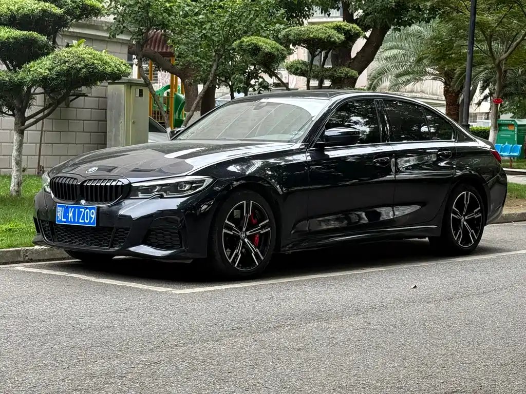 BMW 3 Series 2022