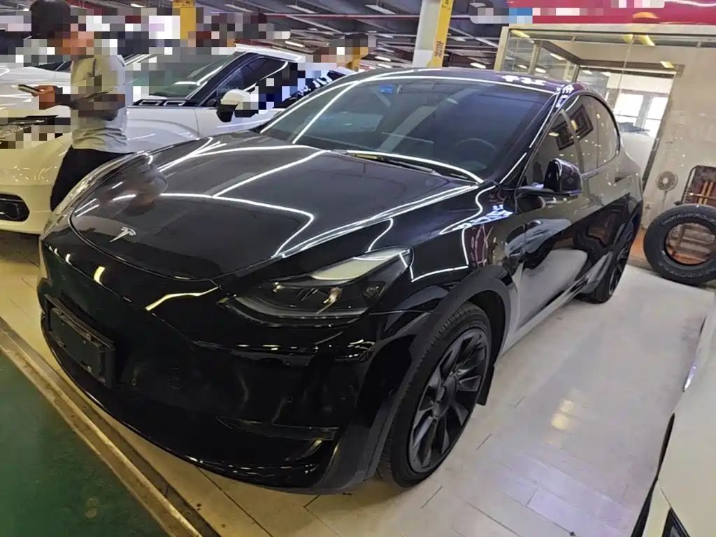 Tesla Model Y 2021