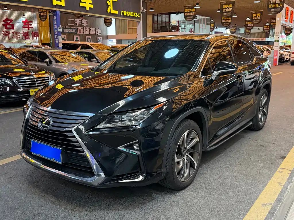 Lexus RX 2019 — фото 1 из 5