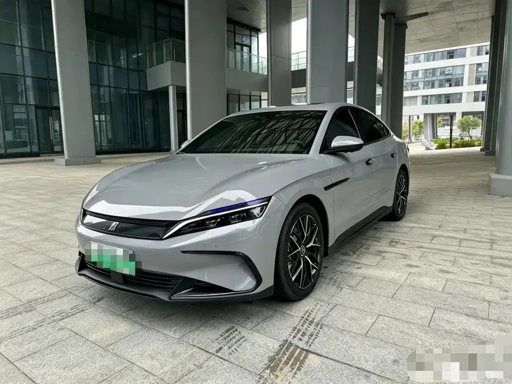 BYD Han 2025 — фото 1 из 5