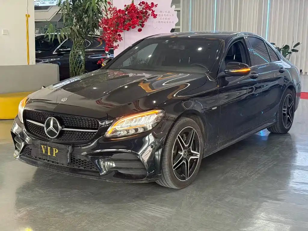 Mercedes-Benz C-Class 2021