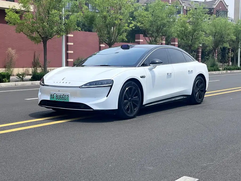 Luxeed Zhijie S7 2024