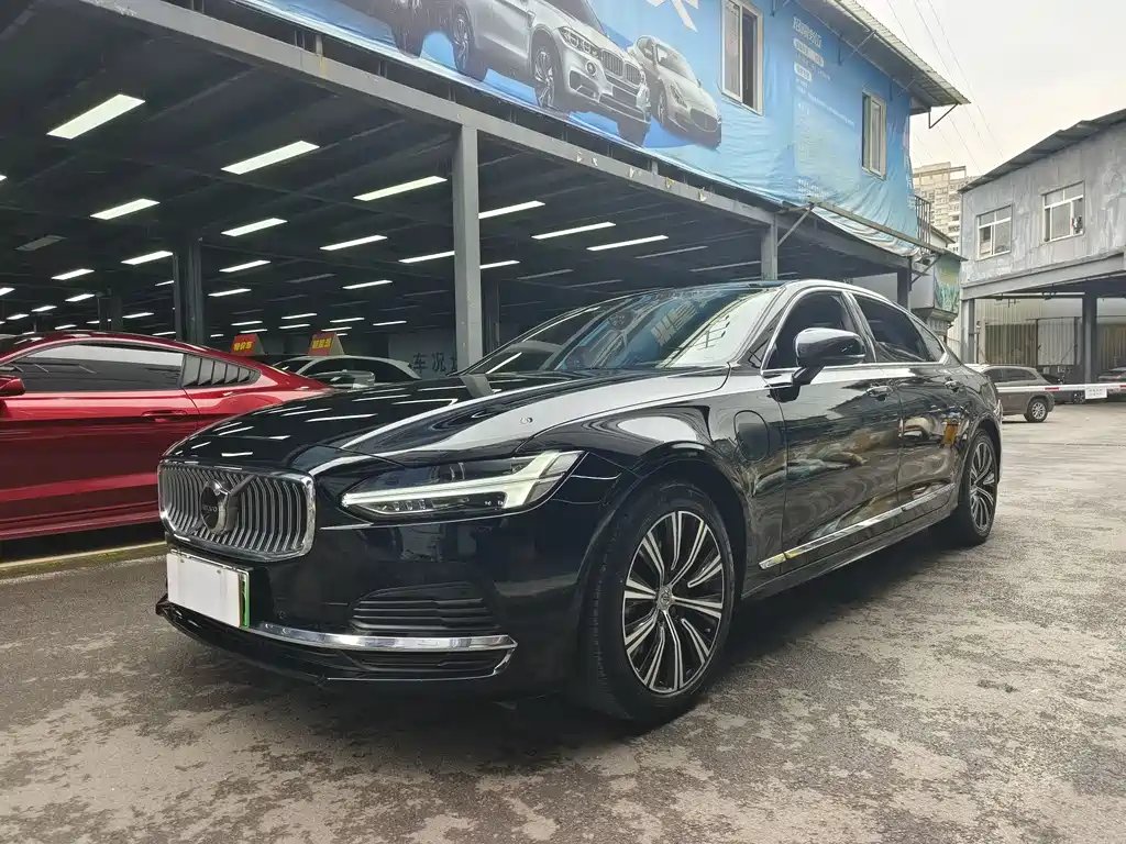 Volvo S90 PHEV 2021