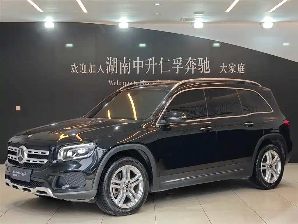 Mercedes-Benz GLB 2023 — фото 1 из 5