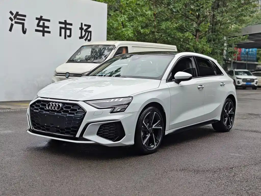 Audi A3 2024 — фото 1 из 5