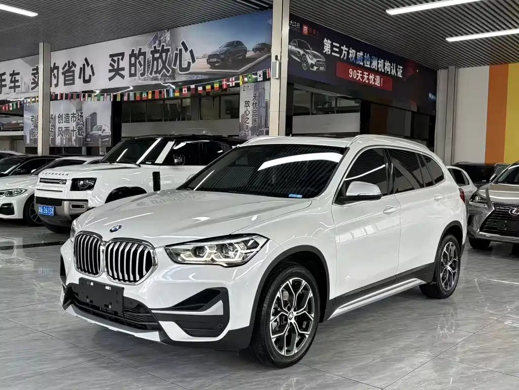 BMW X1 2022 — фото 1 из 5