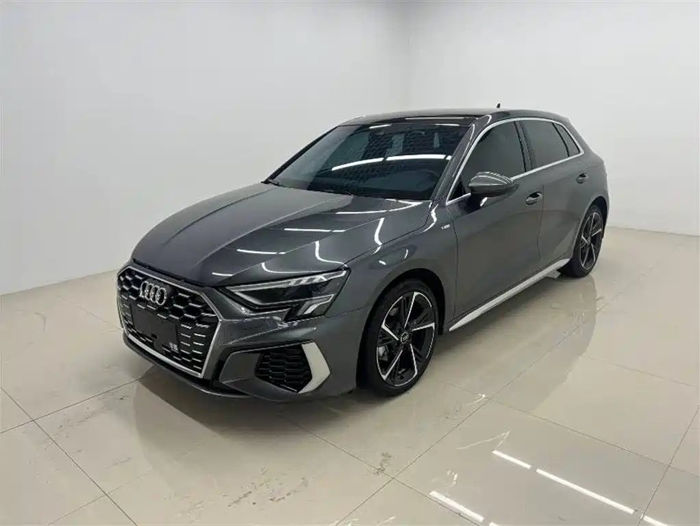 Audi A3 2024 — фото 1 из 5