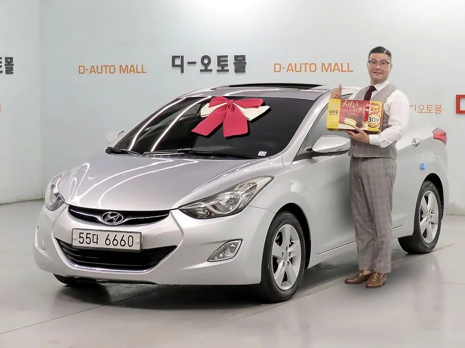 Hyundai AVANTE 2011