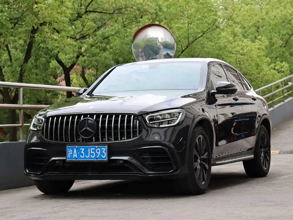 Mercedes-Benz GLC Coupe 2021 — фото 1 из 5